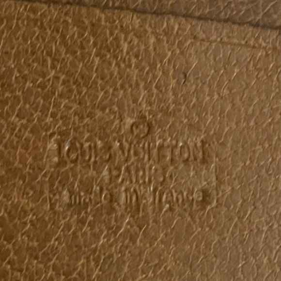 Authentic Vintage Louis Vuitton Cover - Picture 4 of 16